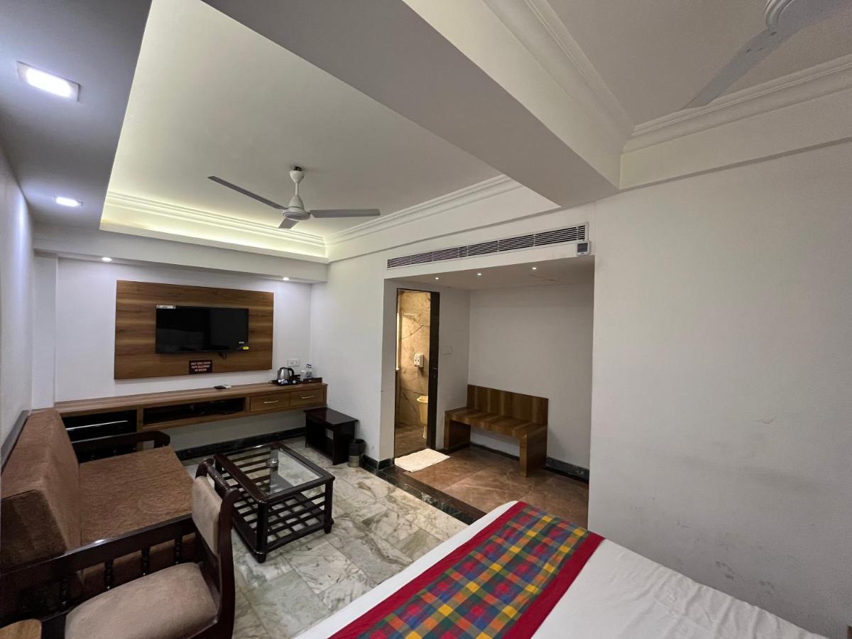 Hotel Moti Palace Agra  Εξωτερικό φωτογραφία