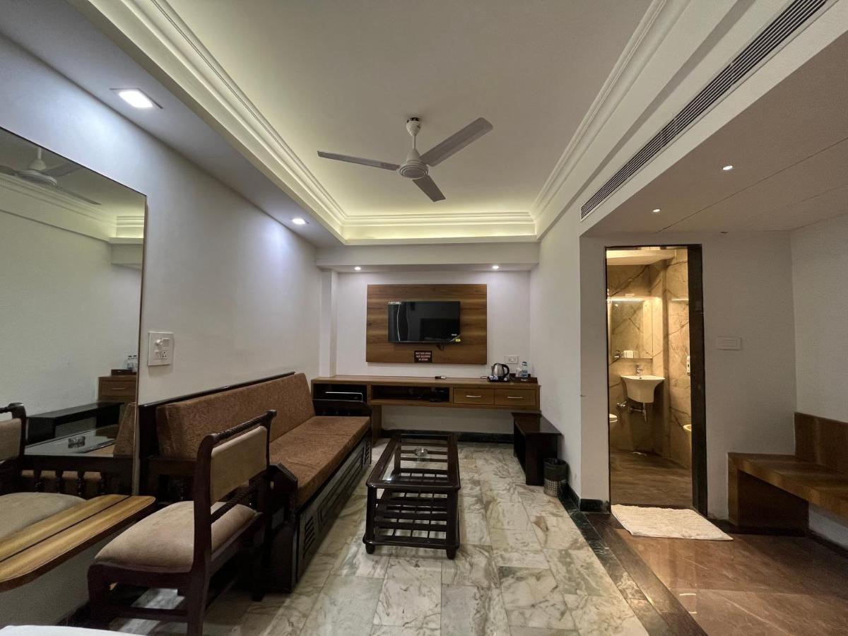 Hotel Moti Palace Agra  Εξωτερικό φωτογραφία