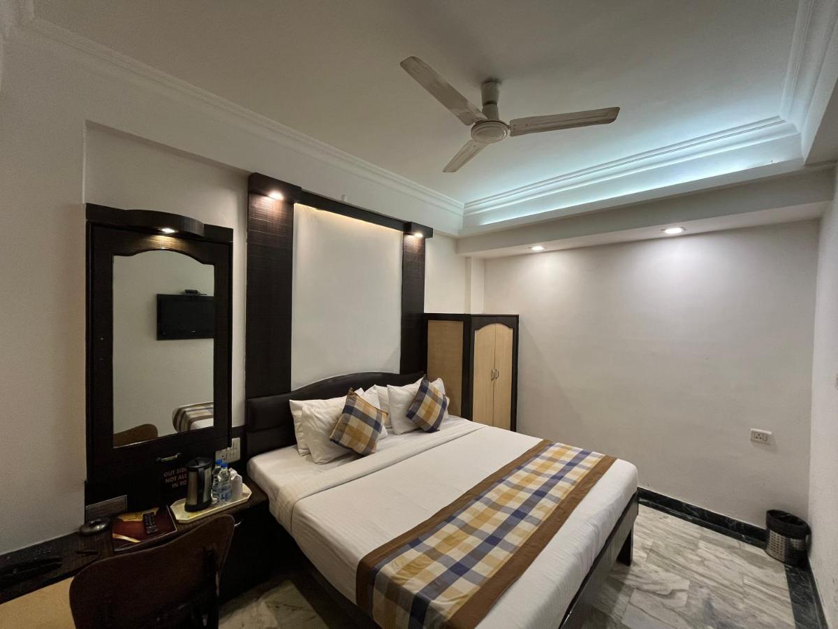 Hotel Moti Palace Agra  Εξωτερικό φωτογραφία