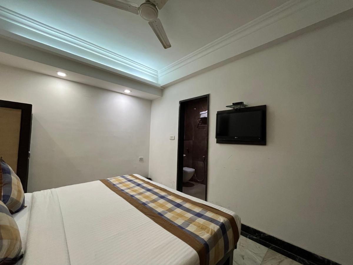 Hotel Moti Palace Agra  Εξωτερικό φωτογραφία