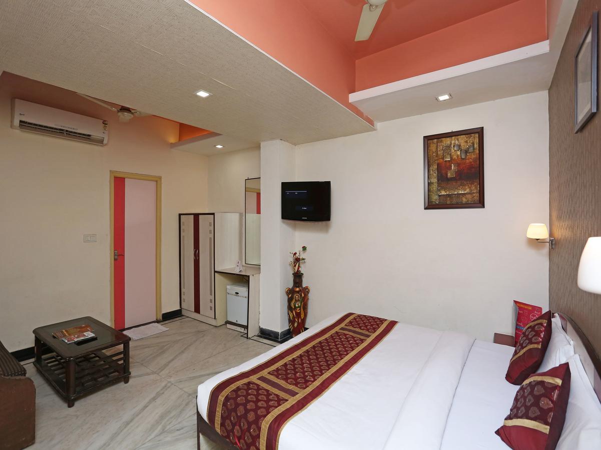 Hotel Moti Palace Agra  Εξωτερικό φωτογραφία
