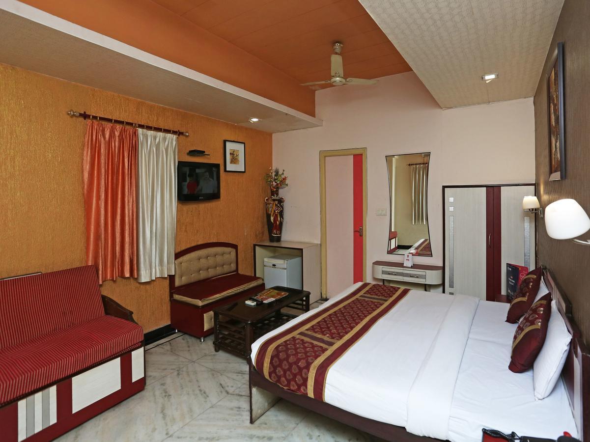Hotel Moti Palace Agra  Εξωτερικό φωτογραφία