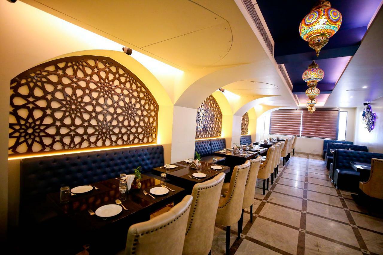 Hotel Moti Palace Agra  Εξωτερικό φωτογραφία