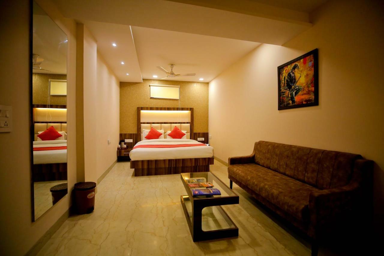 Hotel Moti Palace Agra  Εξωτερικό φωτογραφία