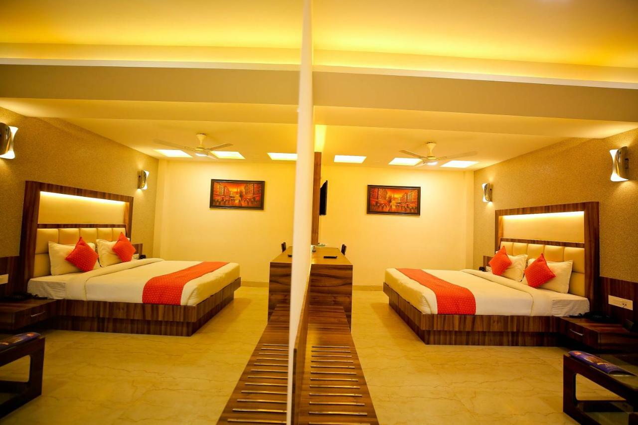 Hotel Moti Palace Agra  Εξωτερικό φωτογραφία