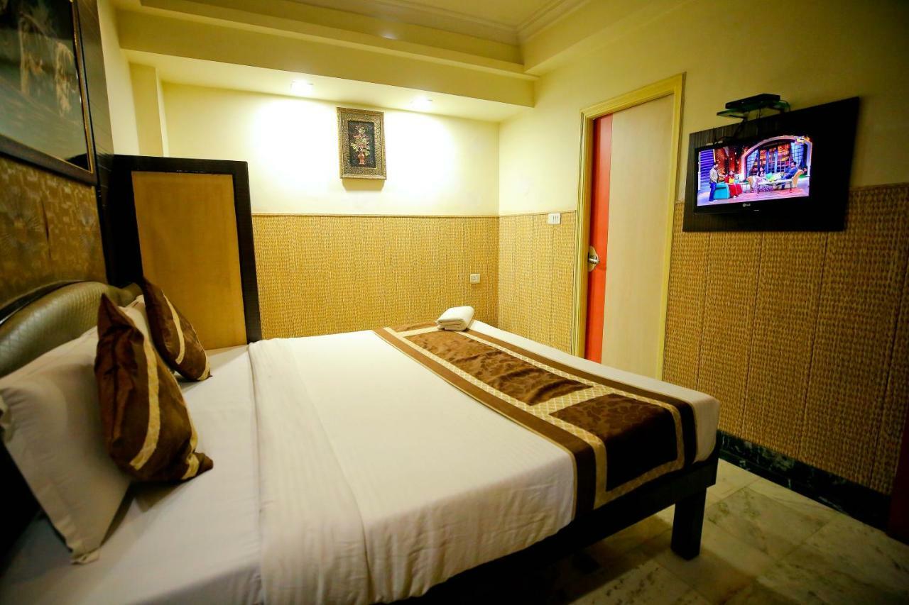 Hotel Moti Palace Agra  Εξωτερικό φωτογραφία