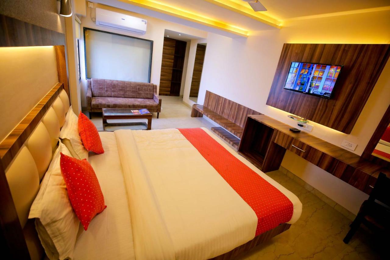 Hotel Moti Palace Agra  Εξωτερικό φωτογραφία