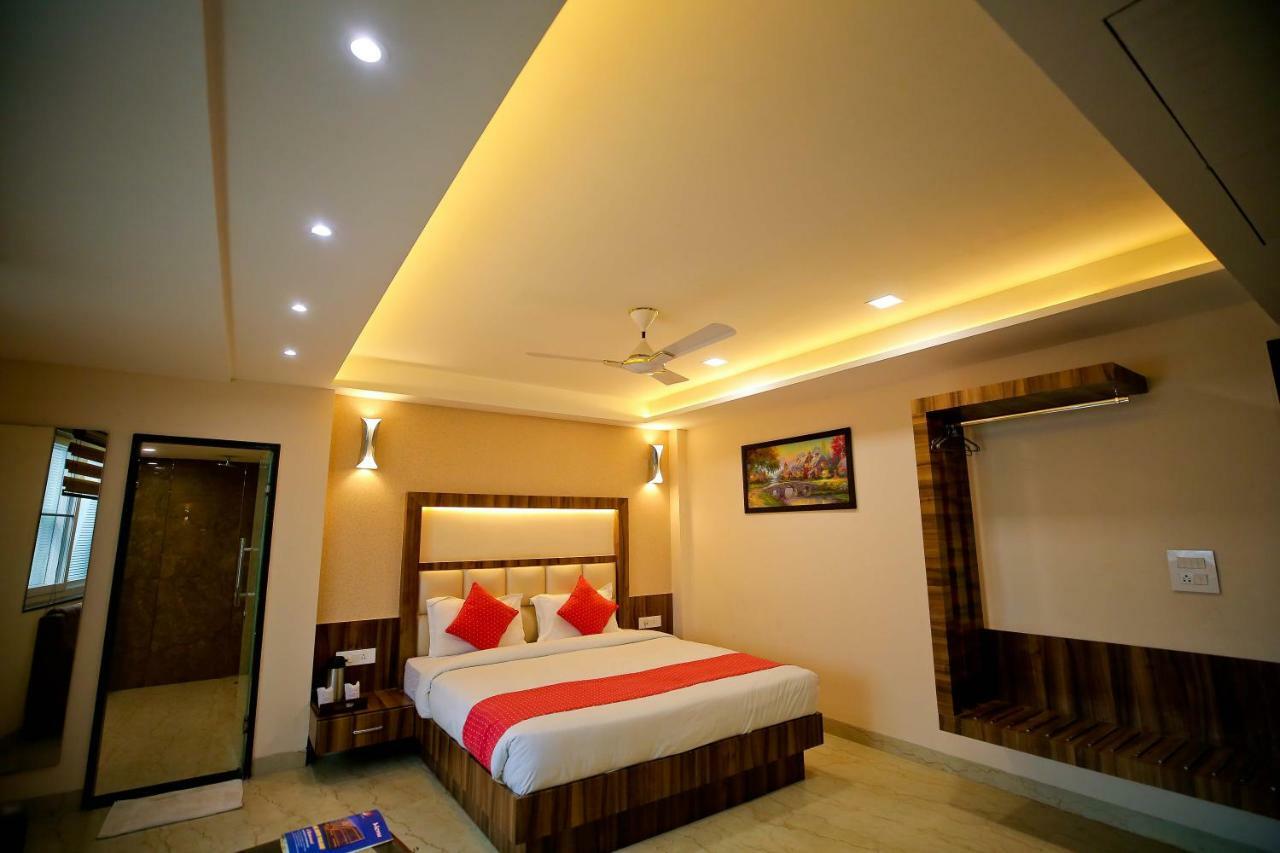 Hotel Moti Palace Agra  Εξωτερικό φωτογραφία