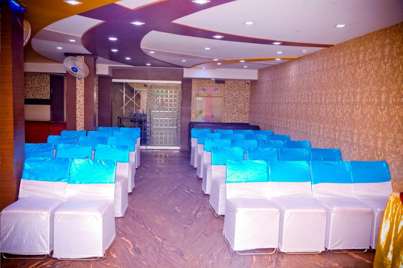 Hotel Moti Palace Agra  Εξωτερικό φωτογραφία