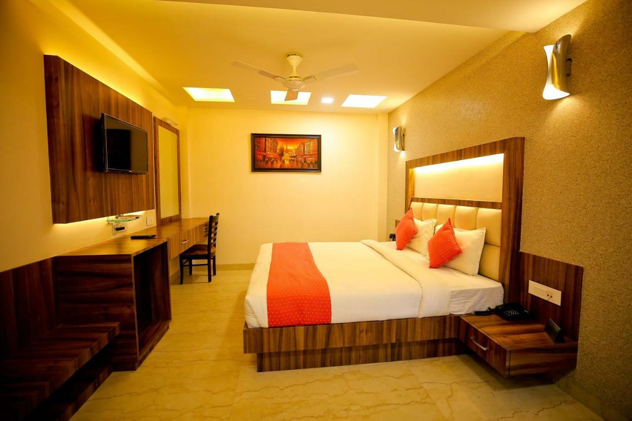 Hotel Moti Palace Agra  Εξωτερικό φωτογραφία