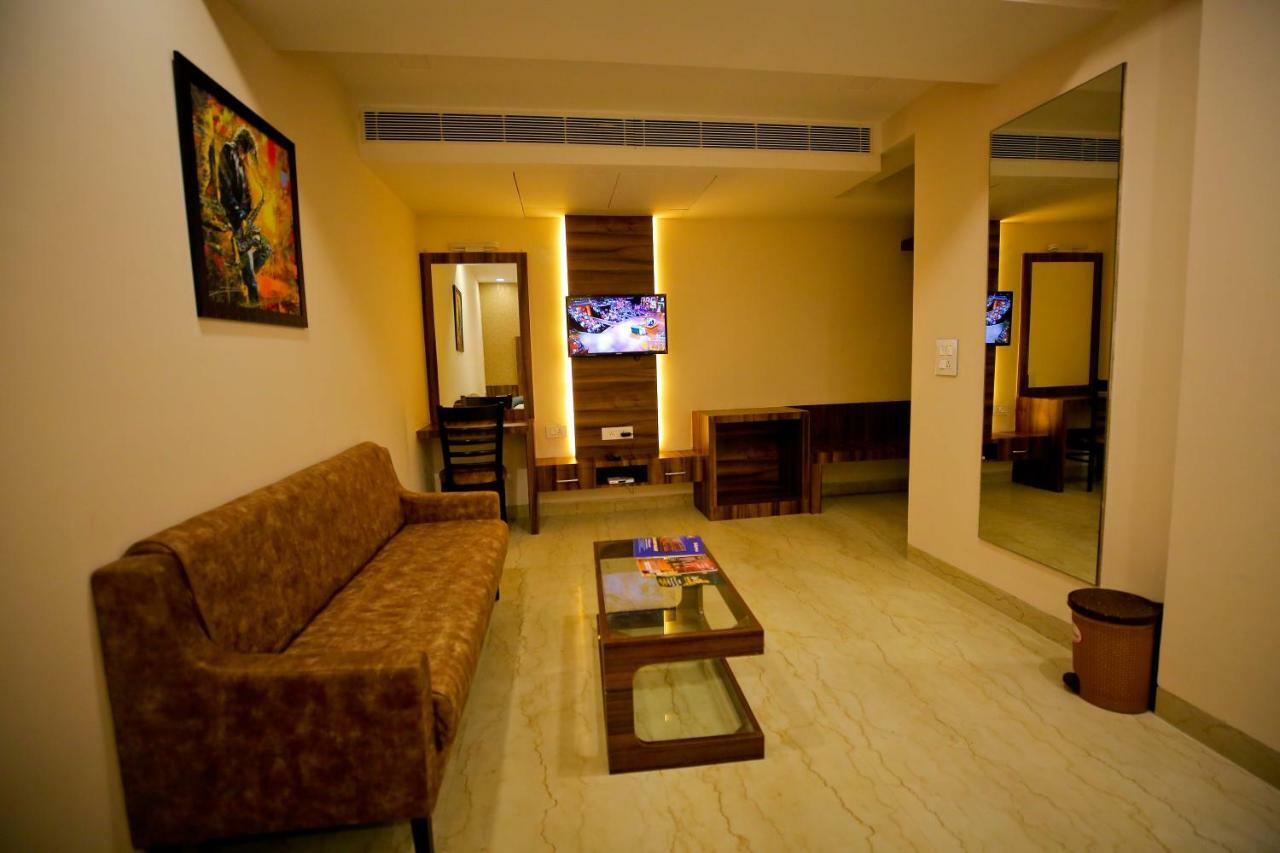 Hotel Moti Palace Agra  Εξωτερικό φωτογραφία