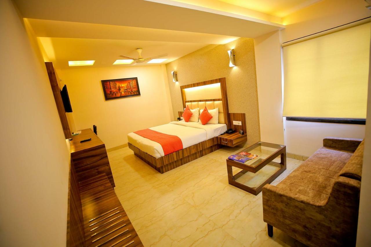 Hotel Moti Palace Agra  Εξωτερικό φωτογραφία